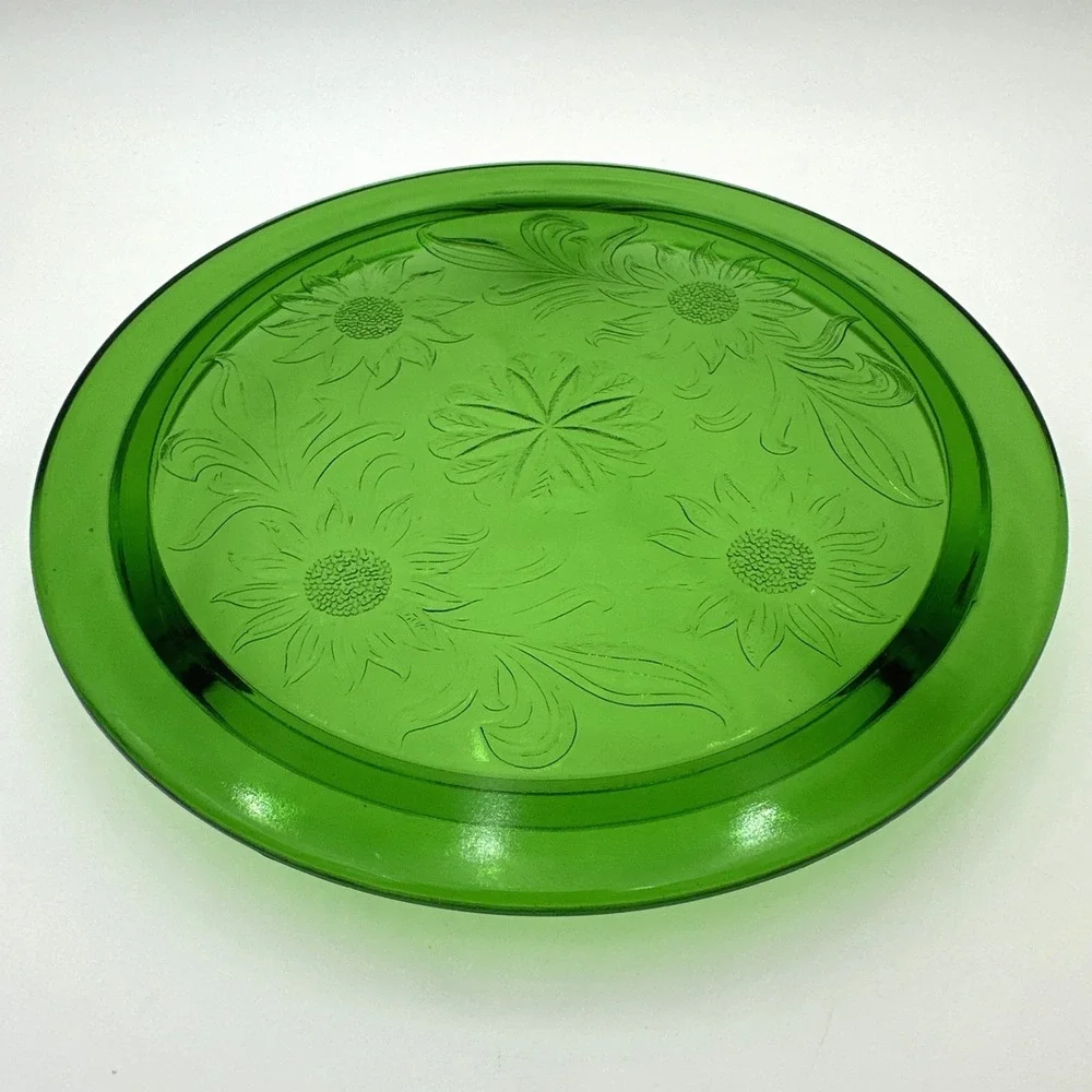 Vintage Jeannette Sunflower Uranium Glass Footed Cake Plate 10